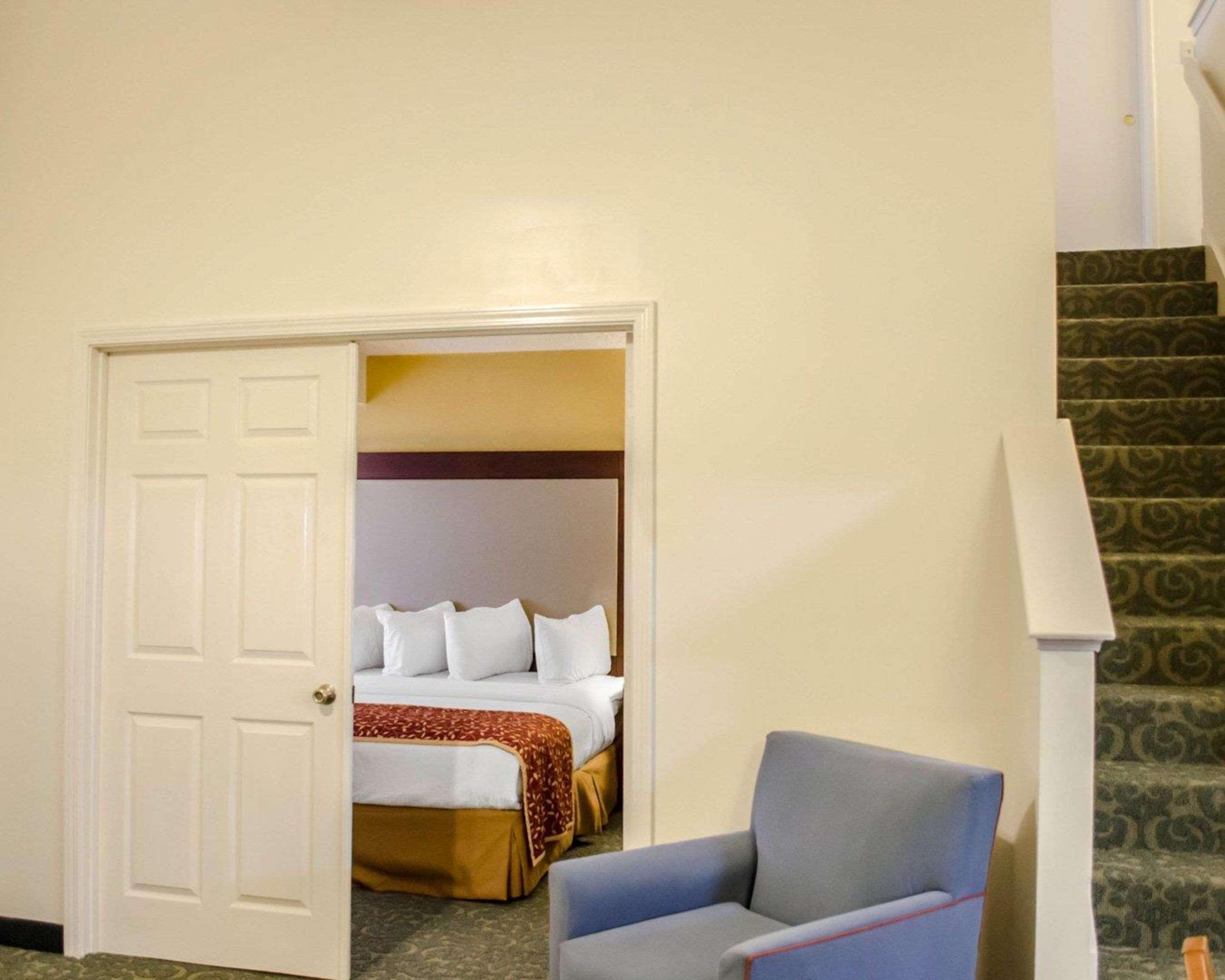 Surestay By Western Hotel